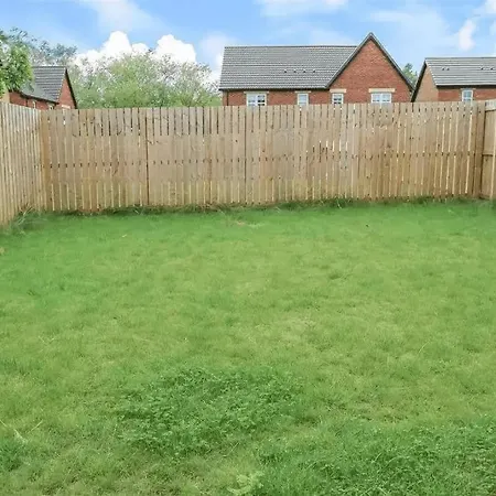 3 Bed Home In Peaceful Village Darlington Middleton One Row Exterior photo
