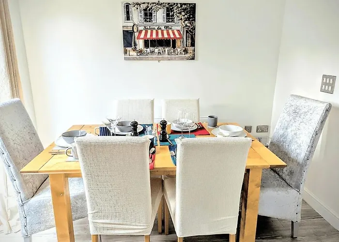 3 Bed Home In Peaceful Village Darlington
